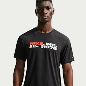 Nike Swim Hydroguard Men's Dri-FIT UV Short Sleeve Top. Nike.com